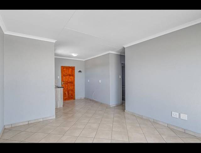 2 BEDROOM HOUSE FOR SALE IN CRYSTAL PARK